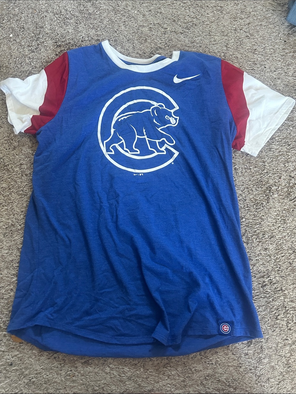 Nike Blue Chicago Cubs Short-Sleeve Tee with Red & White Sleeves